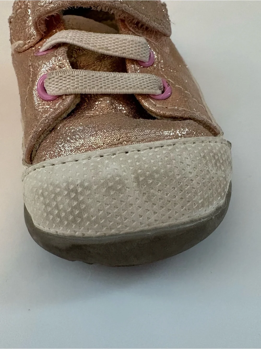 See Kai Run Baby Girls' Stevie II INF shimmer rose gold Sneakers size 4